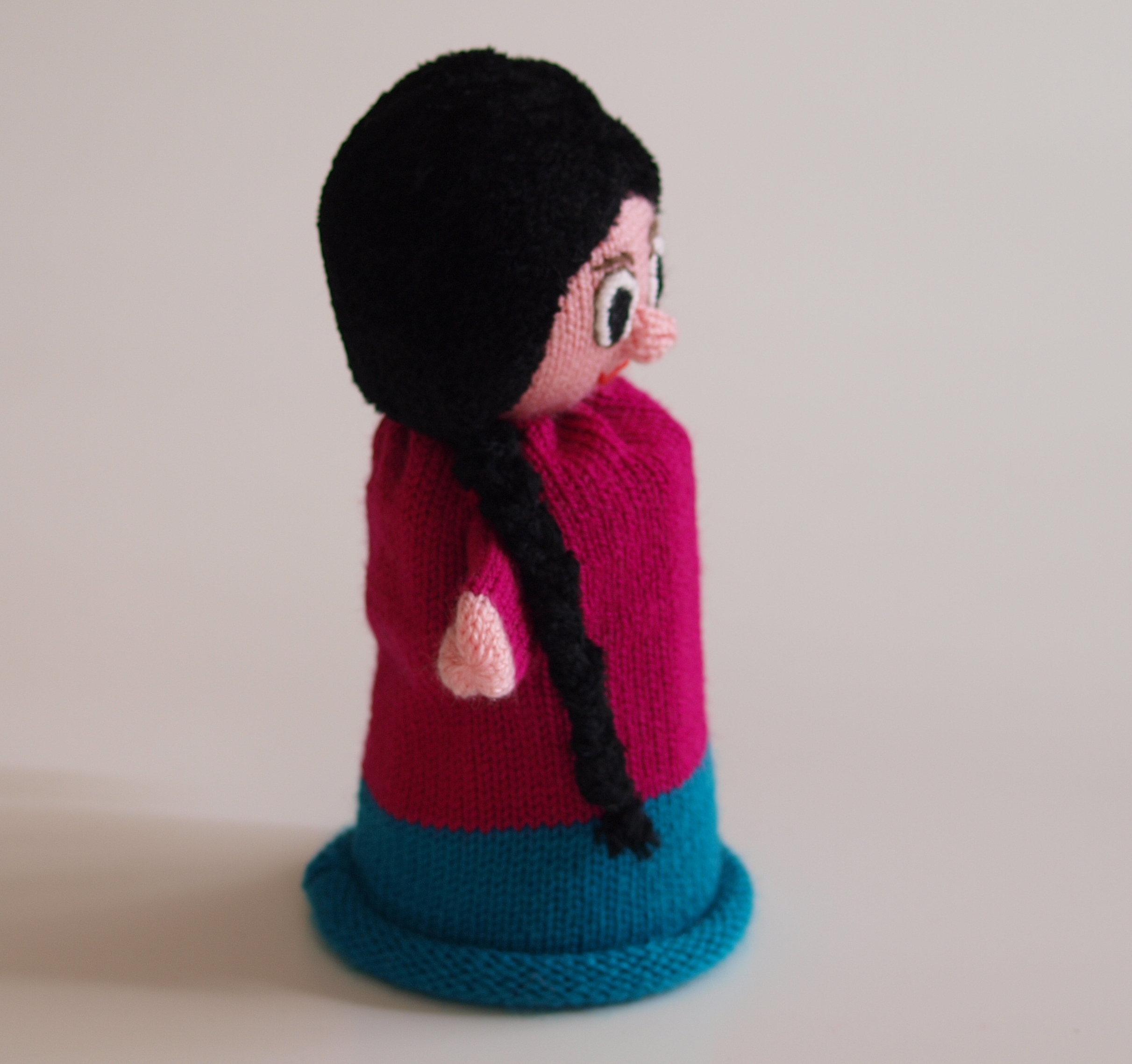 Handspielfigur Gretel von rechts